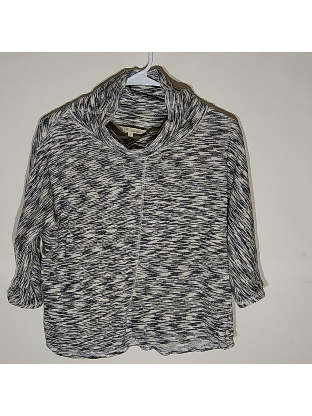 Rachel Roy Women's Cowl Neck 3/4 sleeve top. Loungewear. Size small, Casual